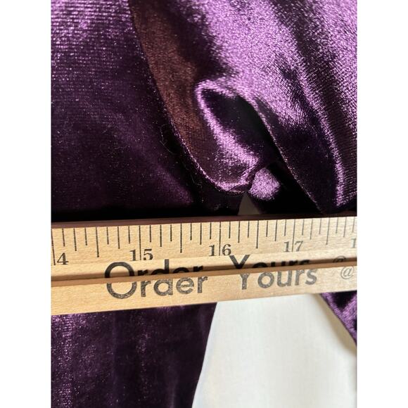 Express Velvet Ruched Crop Top Plum Long Sleeve Sweetheart Size M Dark Coquette - Picture 8 of 9